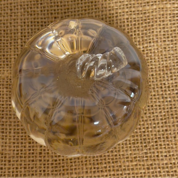 Vintage Simon Design crystal pumpkin Decor / paperweight - Picture 2 of 4